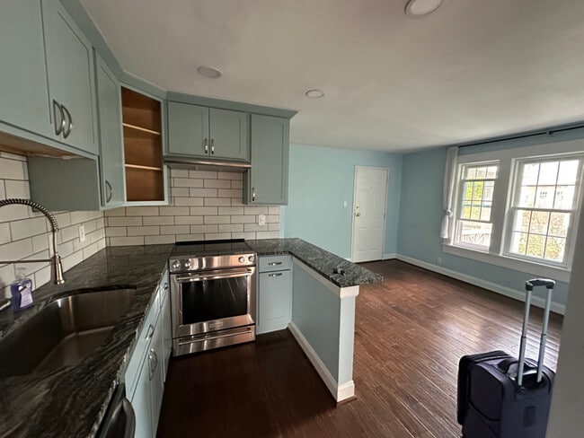 305 E Duncan Ave unit F, Alexandria, VA 22301 - photo 4
