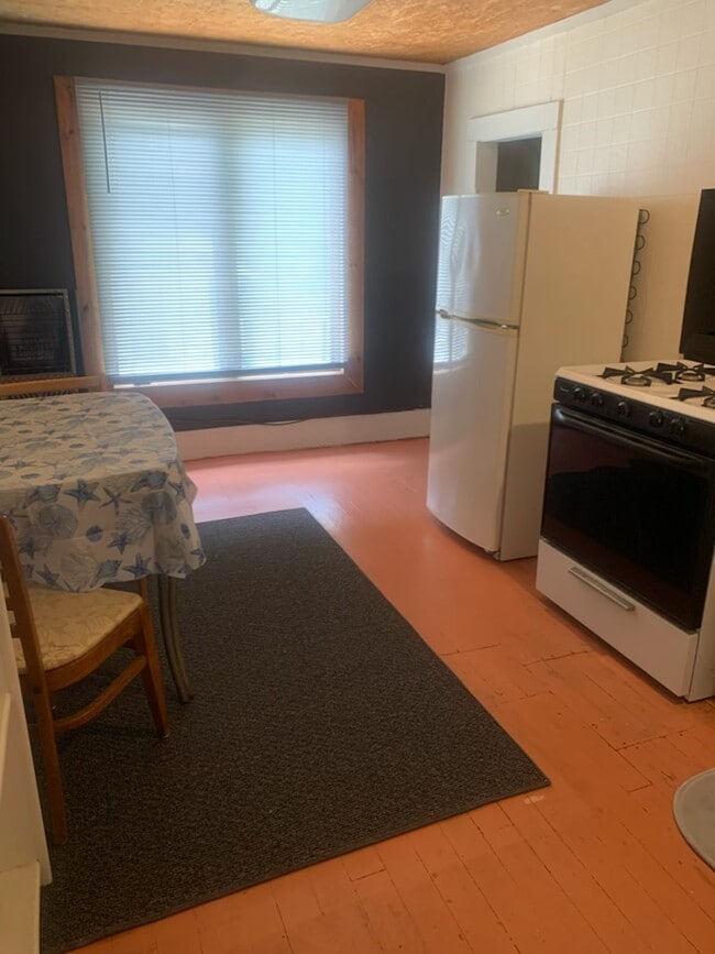 109 S Rolla St unit B, Rolla, MO 65401 - photo 4