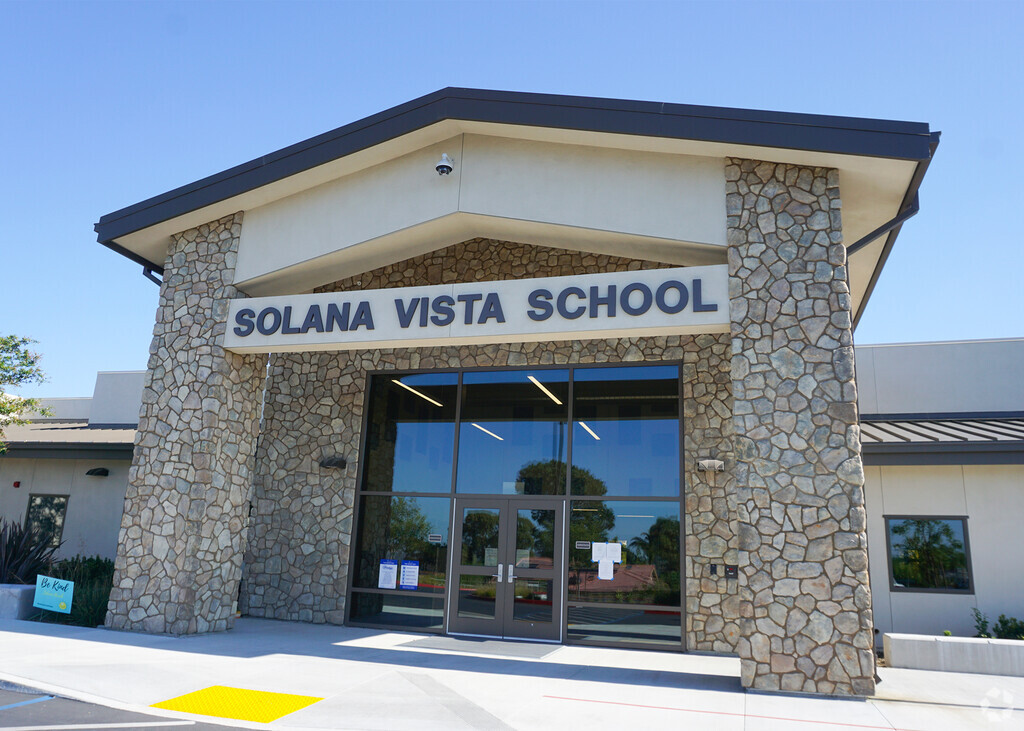 Solana Vista Elementary School provides education in the neighborhood of 
Solana Beach