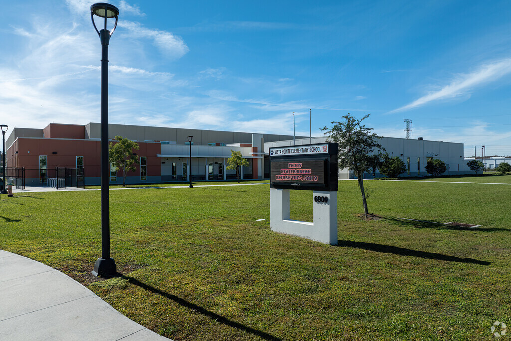 Vista Pointe Elementary School is located on Market Place Drive in Orlando, Florida.