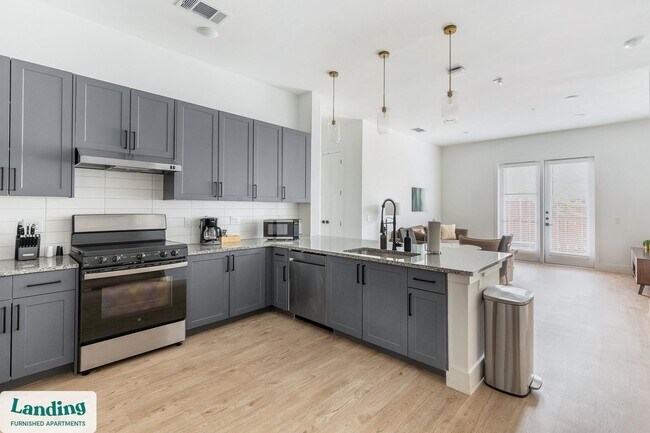 650 E Sycamore St unit 3101.1408266, Denton, TX 76201 - photo 6