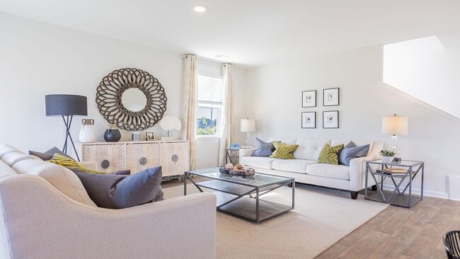 318 Willow Run Dr, Summerville, SC 29486 - photo 4