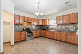 1115 Tarpley Ave, Dallas, TX 75211