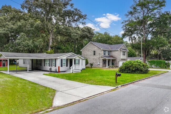 Cresthill's homes come in various build styles, including Ranch and Two-stories.