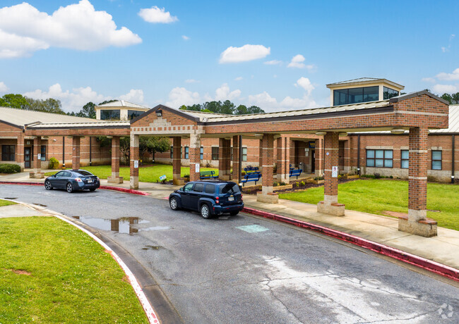 Bear Creek Middle School grades range from 6th to the 8th grade.