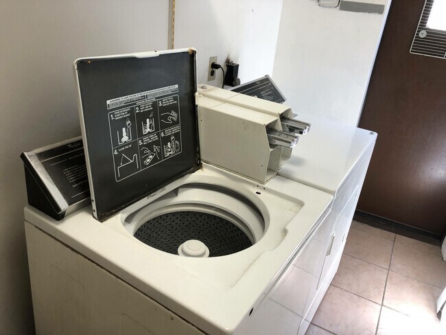 22 Hanson St unit 3, Boston, MA 02118 - photo 3