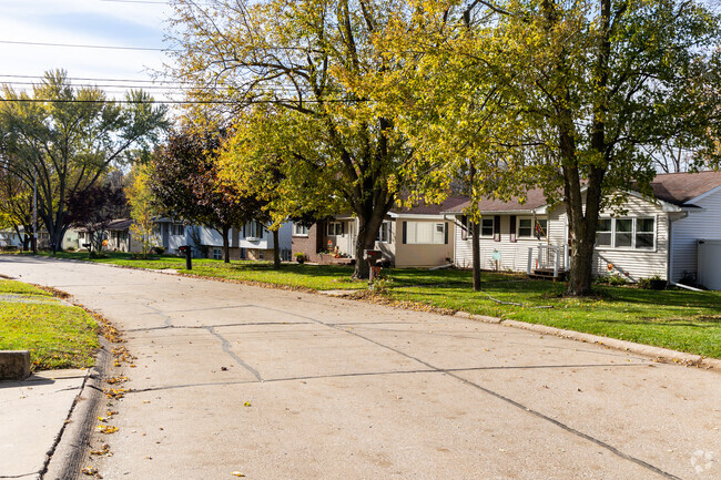 A calm neighborhood is what makes Carbon Cliff special.