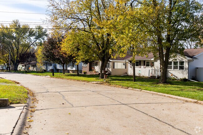 A calm neighborhood is what makes Carbon Cliff special.