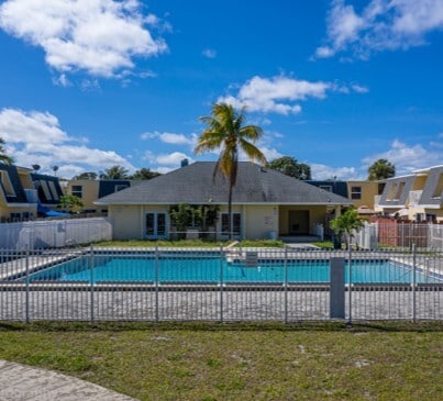 Pelican Pointe, Boynton Beach, FL 33435 - photo 3