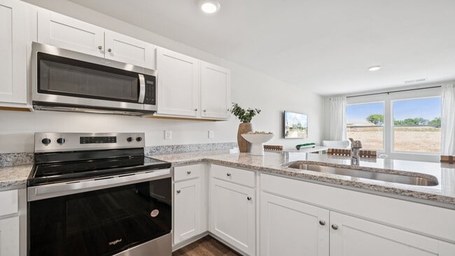 256 Camden Dr, Waynesboro, VA 22980 - photo 7