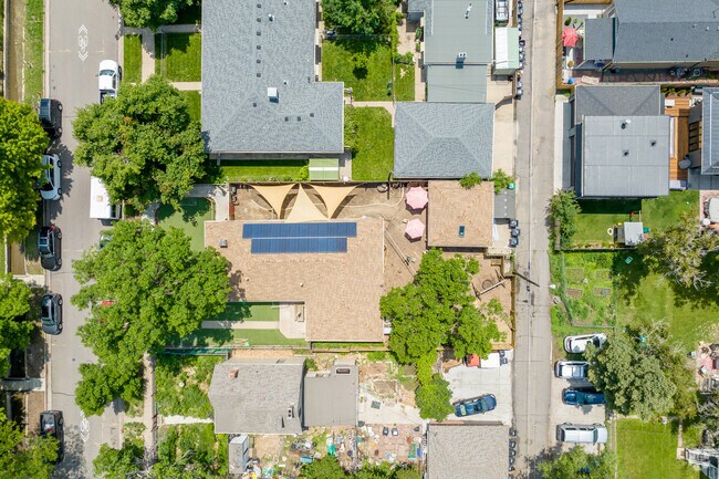 Highlands Micro is a low tech, mixed-age, no homework, no grades learner-centered environment.