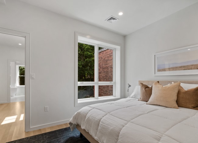 6 Claflin Rd unit 4, Brookline, MA 02445 - photo 6