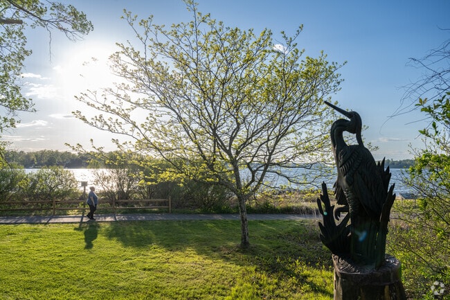 Take a nice walk at Green Park in Pendennis Mount.