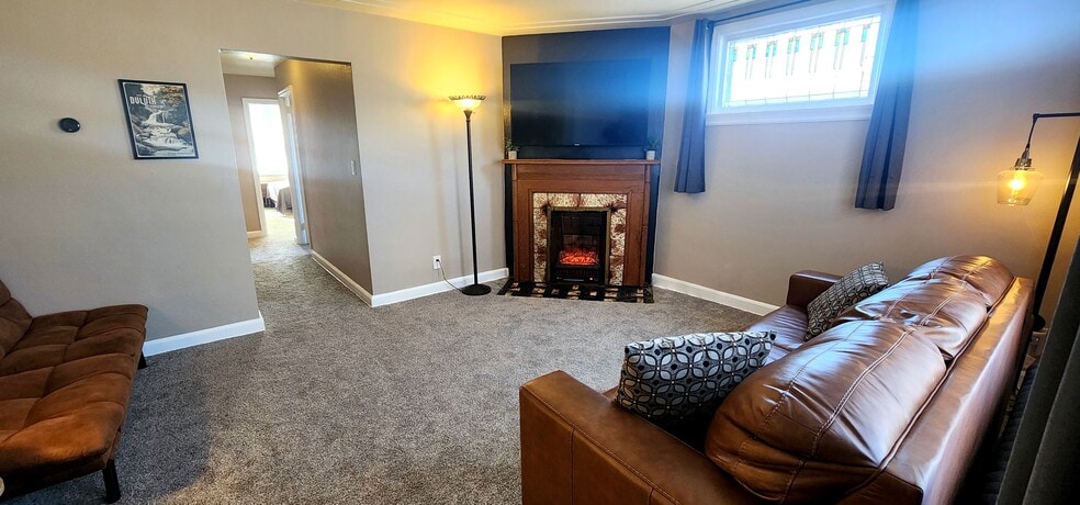 822 E 4th St unit 1, Duluth, MN 55805 - photo 1