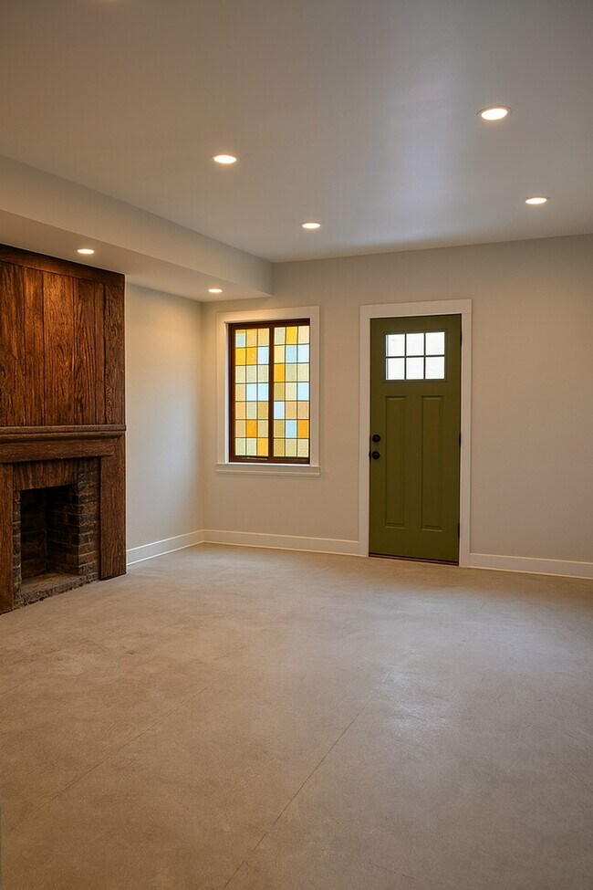 914 Tyson St, Baltimore, MD 21201 - photo 3