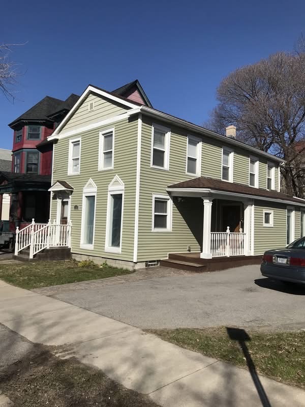 398 Alexander St, Rochester, NY 14607