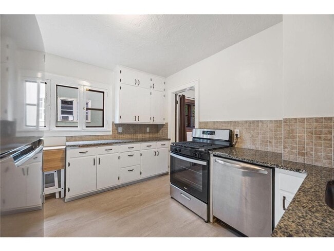 210 Warwick St SE unit 1, Minneapolis, MN 55414 - photo 6