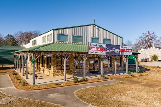 Local love going to Savie Café for breakfast and lunch in Ready Crossing.