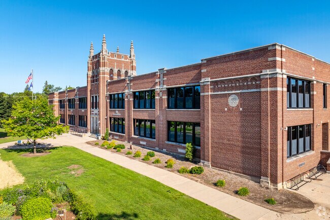 Kaleidoscope Academy has 481 students.