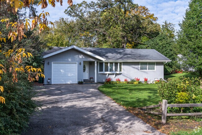 Despite the gridded suburban layout, homes in Venetian Village still offer residents privacy from their neighbors.