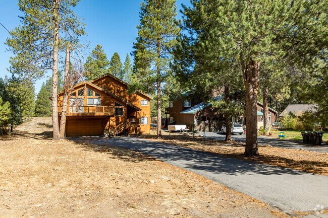 Prosser Lakeview is known for the open lots which lead directly into Tahoe National Forest.