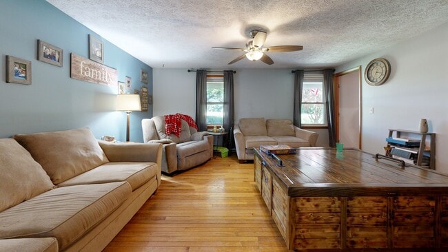 2919 Watts Rd, Burlington, KY 41005 - photo 2