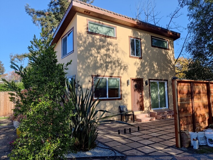 1152 17th Ave unit 1152A, Redwood City, CA 94063 - photo 1