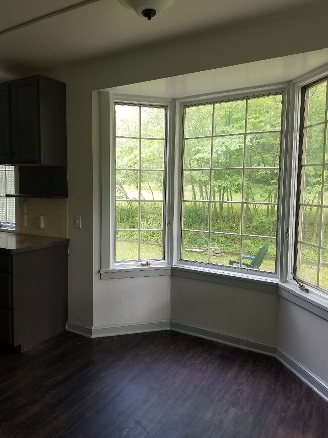 115 Llenroc Ct, Ithaca, NY 14850