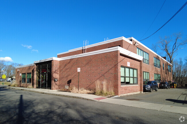 Hoover Elementary School in Melrose has an overall score of A- on Niche.