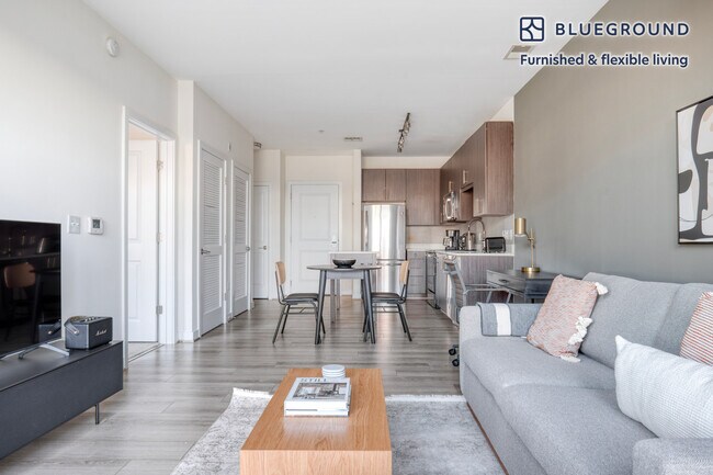 731 Seaton Ave unit FL4-ID604, Alexandria, VA 22305 - photo 2