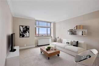 700 E 8th St Unit 10D, Kansas City, MO 64106