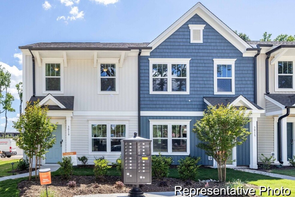 3107 Elemare St unit 30, Charlotte, NC 28208 - photo 1