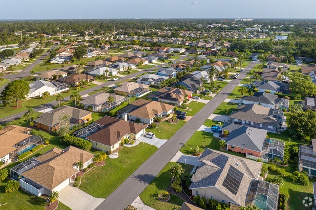 From above Manasota you can see how nice and large the yards on many of the houses in the area.