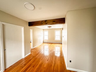 24 Barker St, Lowell, MA 01850