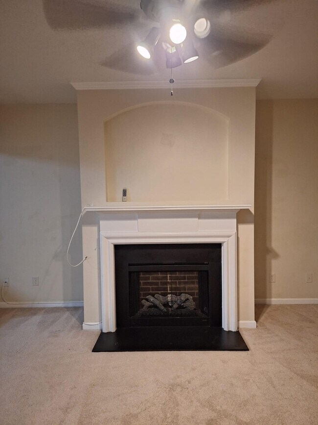 2858 Parkway Close, Lithonia, GA 30058 - photo 4