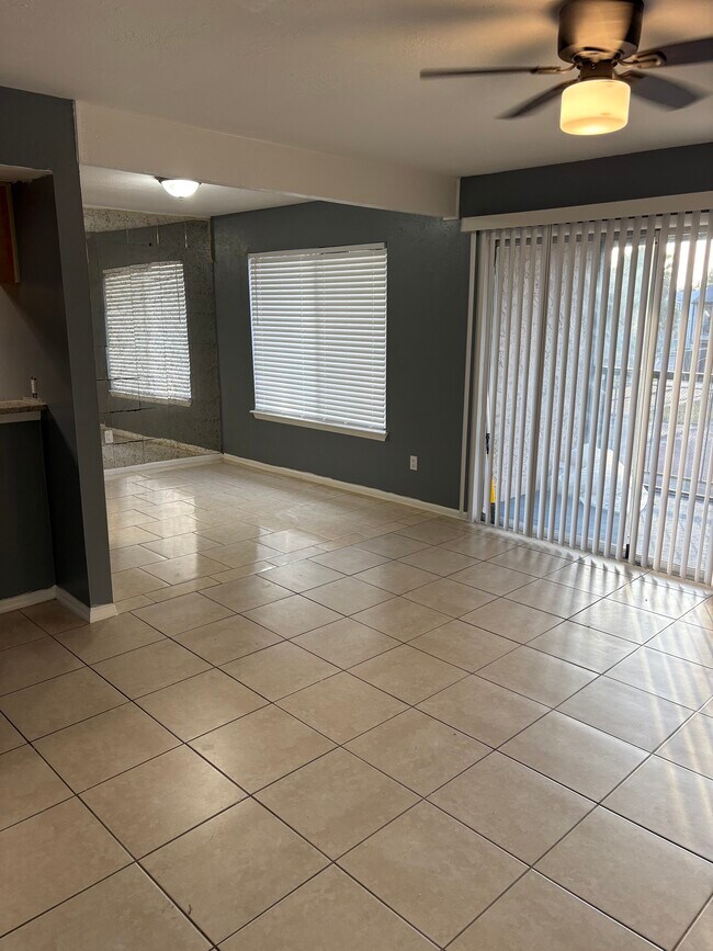 4020 Billingsgate Rd unit apartment for rent, Orlando, FL 32839 - photo 6