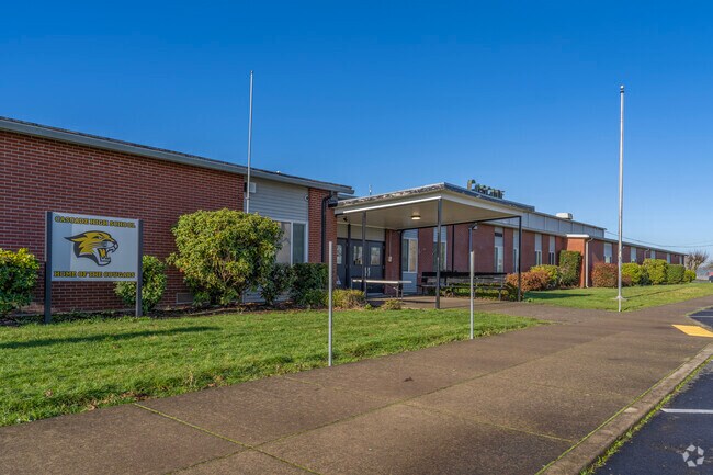 Cascade High School front exterior.