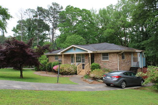 2354 Hollyridge Dr SW, Marietta, GA 30060