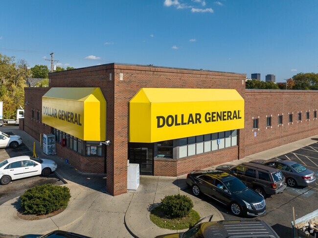 Mount Vernon residents have access to Dollar General, a short trip away.