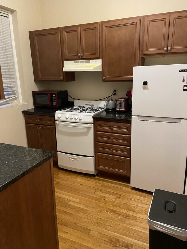 1197 Commonwealth Ave Unit 1, Boston, MA 02134