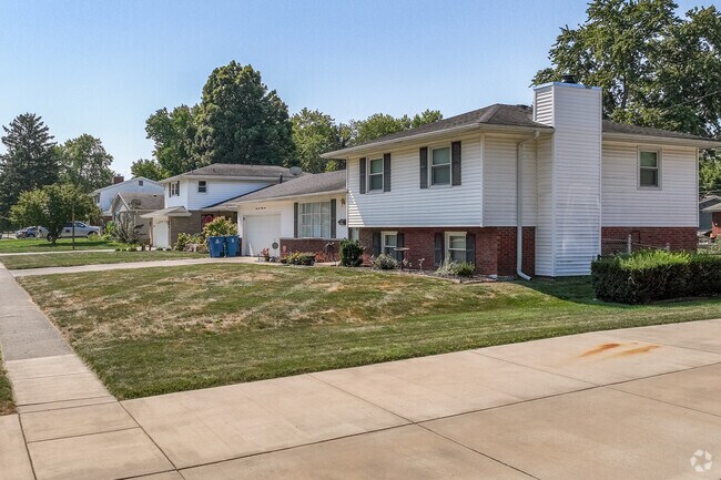 Indian Springs streets have a classic suburban feel, with ranch styles and split levels.