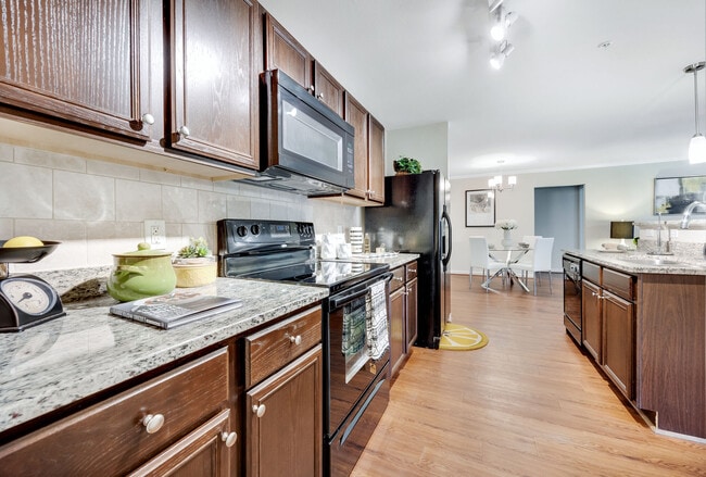 Enclave At Highland Ridge Apartments, Columbus, GA 31909 - photo 4