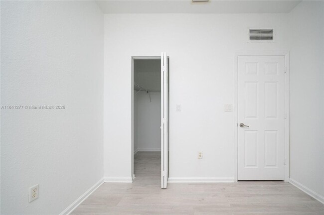 11501 NW 89th St, Doral, FL 33178 - photo 3