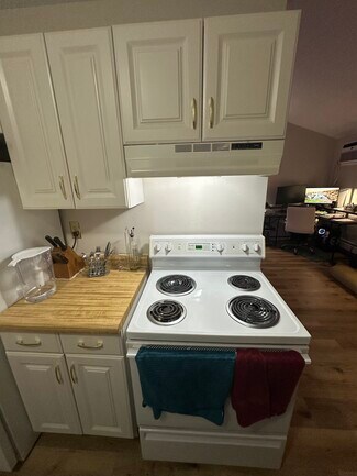 819 Smetana Rd Unit 5, Hopkins, MN 55343