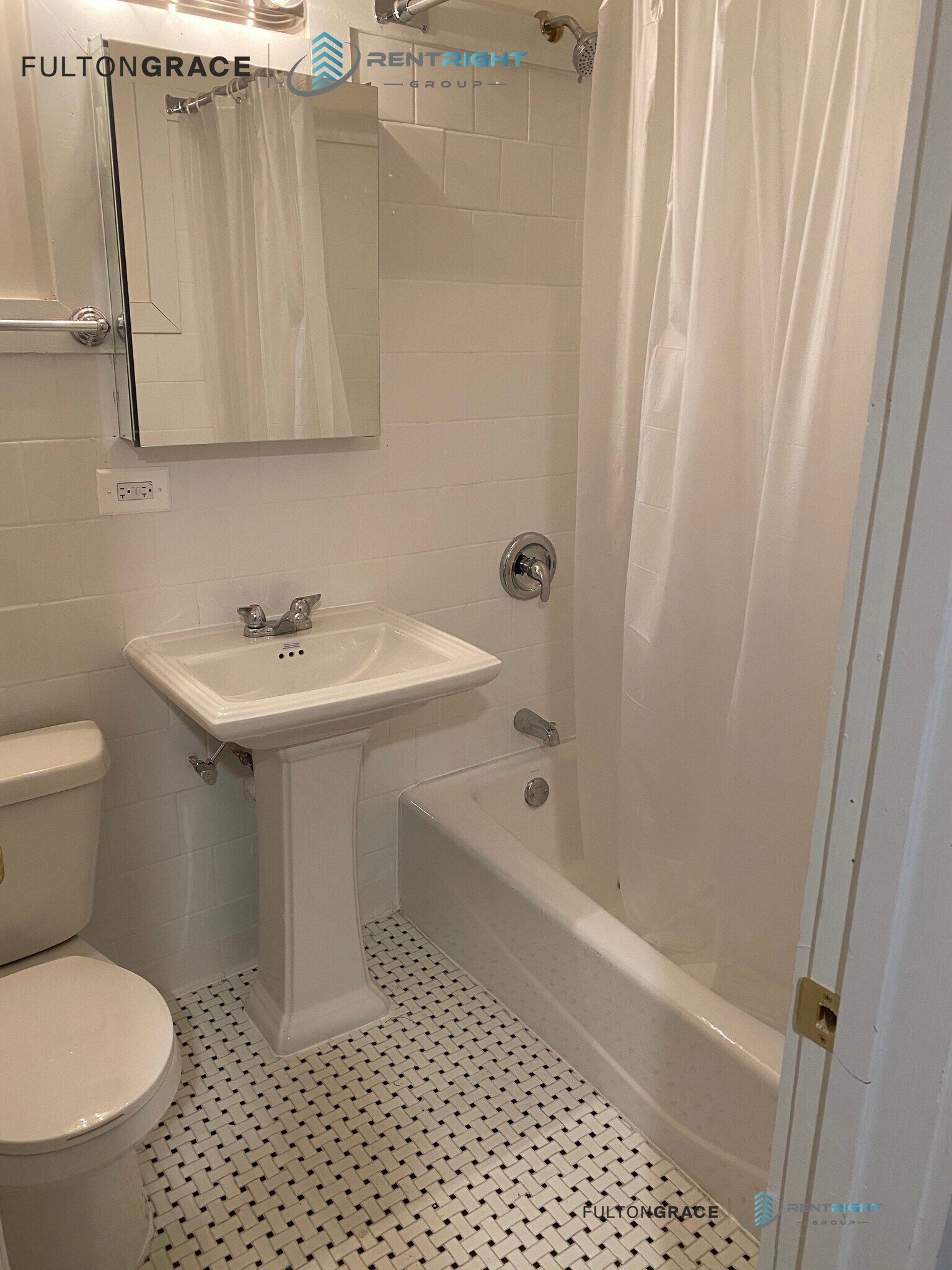 845 W Agatite Ave unit 845-3G, Chicago, IL 60640 - photo 1