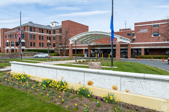 Manchester Memorial Hospital Hs Been Serving Community Healthcare Needs Since 1920