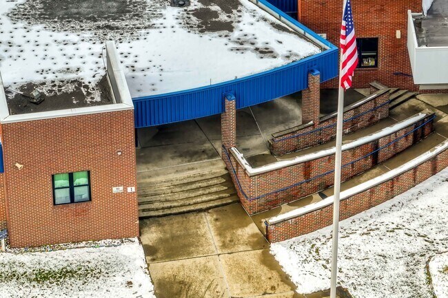 McQuistion Elementary School is a public K-4 school with a B rating from Niche.