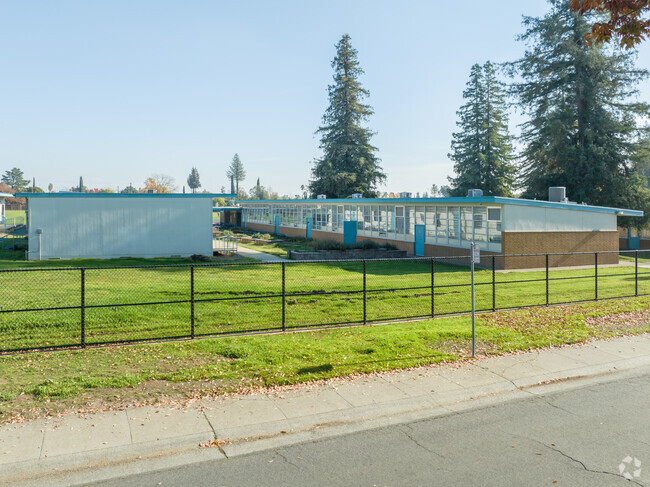 There are 21 students to every teacher at John D. Sloat Elementary School.