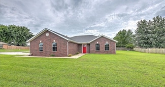 400 Sun Meadow Dr, Centerton, AR 72719