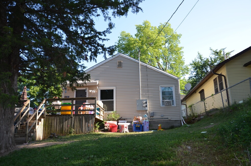 1411 Euclid Ave, Des Moines, IA 50313 - photo 1